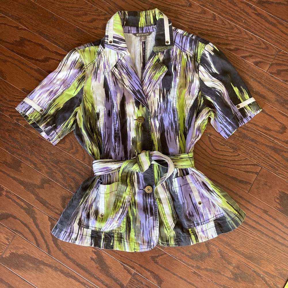 Spanner short sleeved purple green modern print blazer